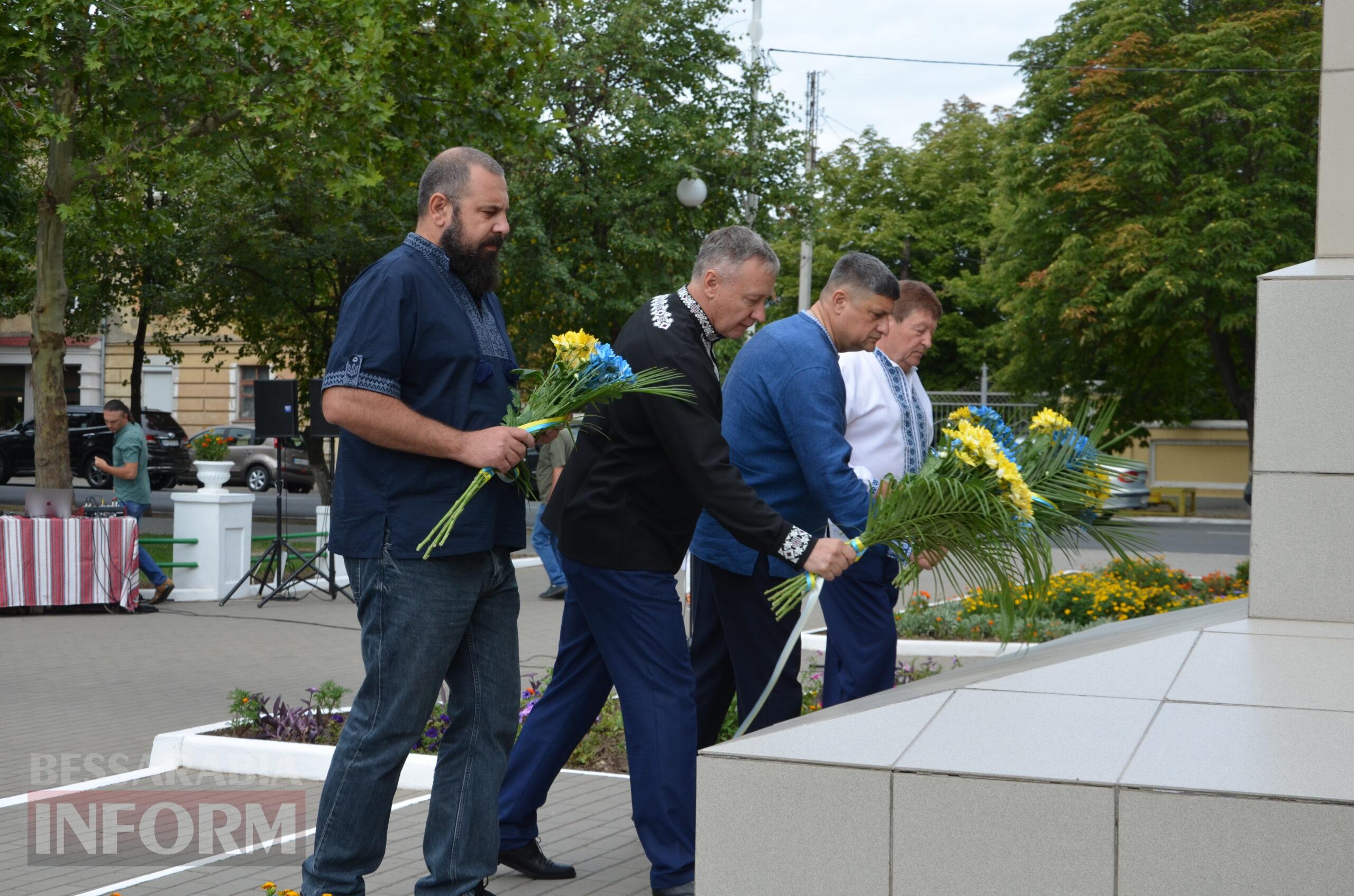 Мітинг, молебень за загиблими Героями та мотопробіг: Ізмаїл урочисто відзначив День Незалежності