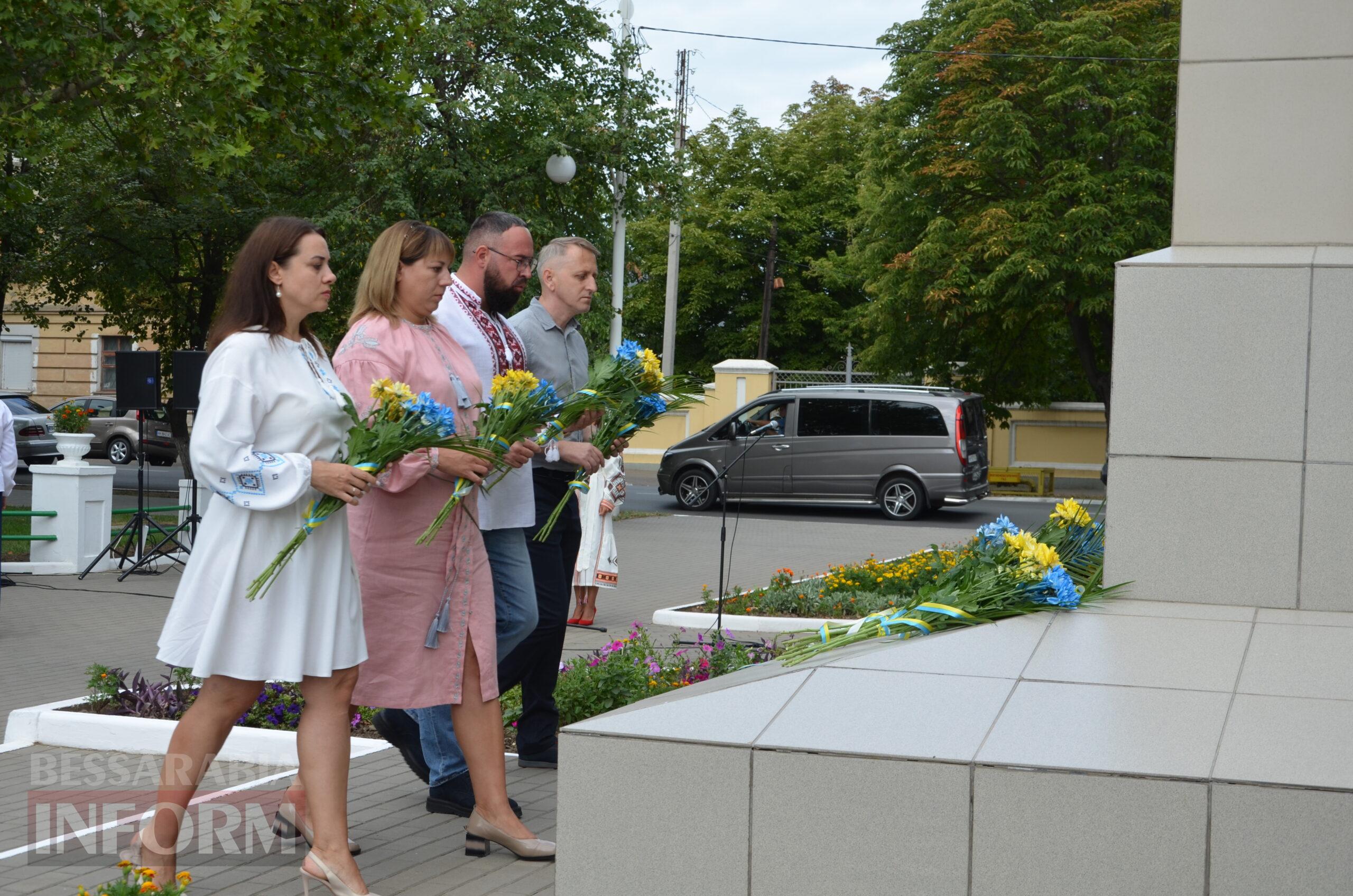 Мітинг, молебень за загиблими Героями та мотопробіг: Ізмаїл урочисто відзначив День Незалежності