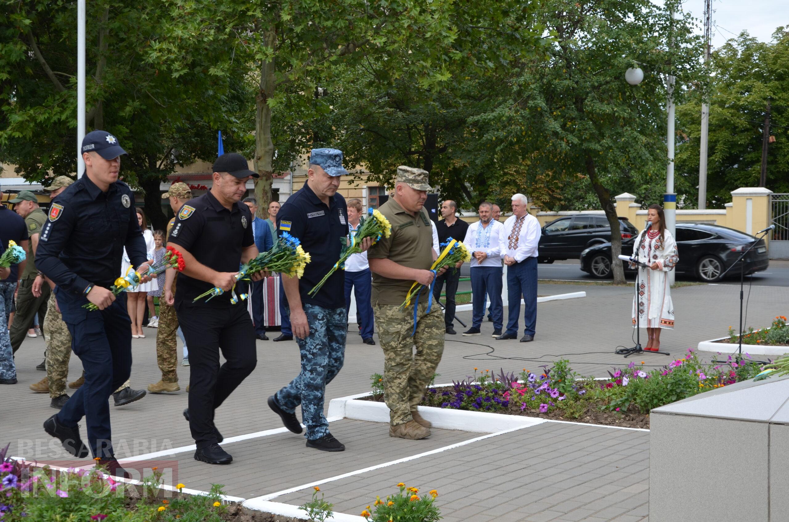 Мітинг, молебень за загиблими Героями та мотопробіг: Ізмаїл урочисто відзначив День Незалежності