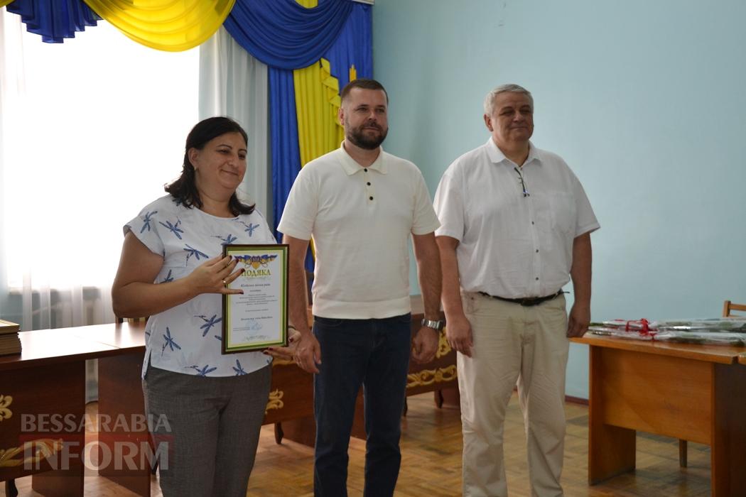 В Кілії сертифікатом міської ради нагородили дванадцятьох найкращих випускників
