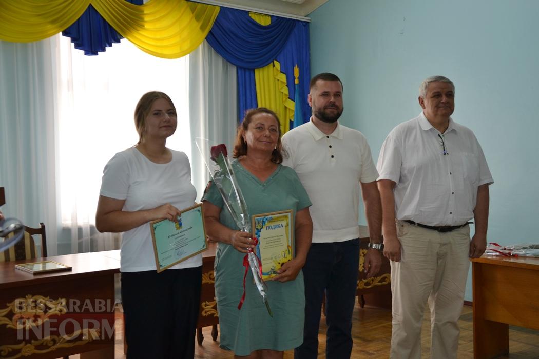В Кілії сертифікатом міської ради нагородили дванадцятьох найкращих випускників