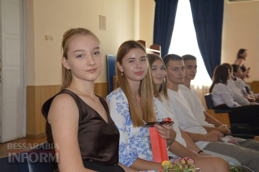 В Аккермані напередодні Дня Незалежності України вручали грамоти та грошові сертифікати