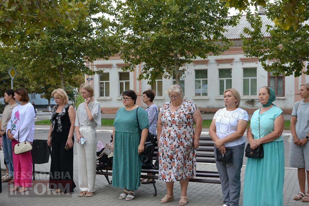 У Кілії урочисто замайорів восьмиметровий синьо-жовтий прапор