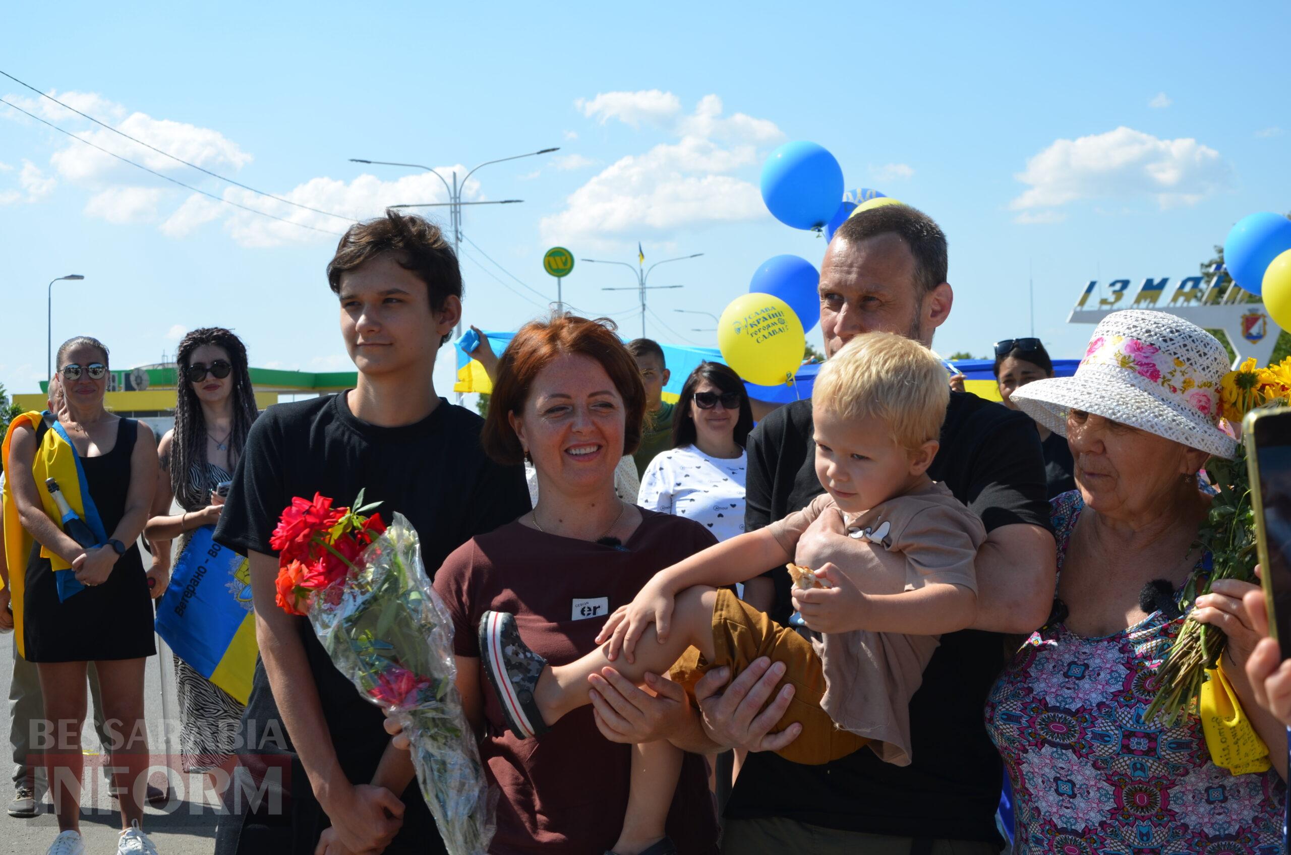 Ізмаїл зворушливо зустрів останнього військовополоненого з острова Зміїний Віталія Гиренка