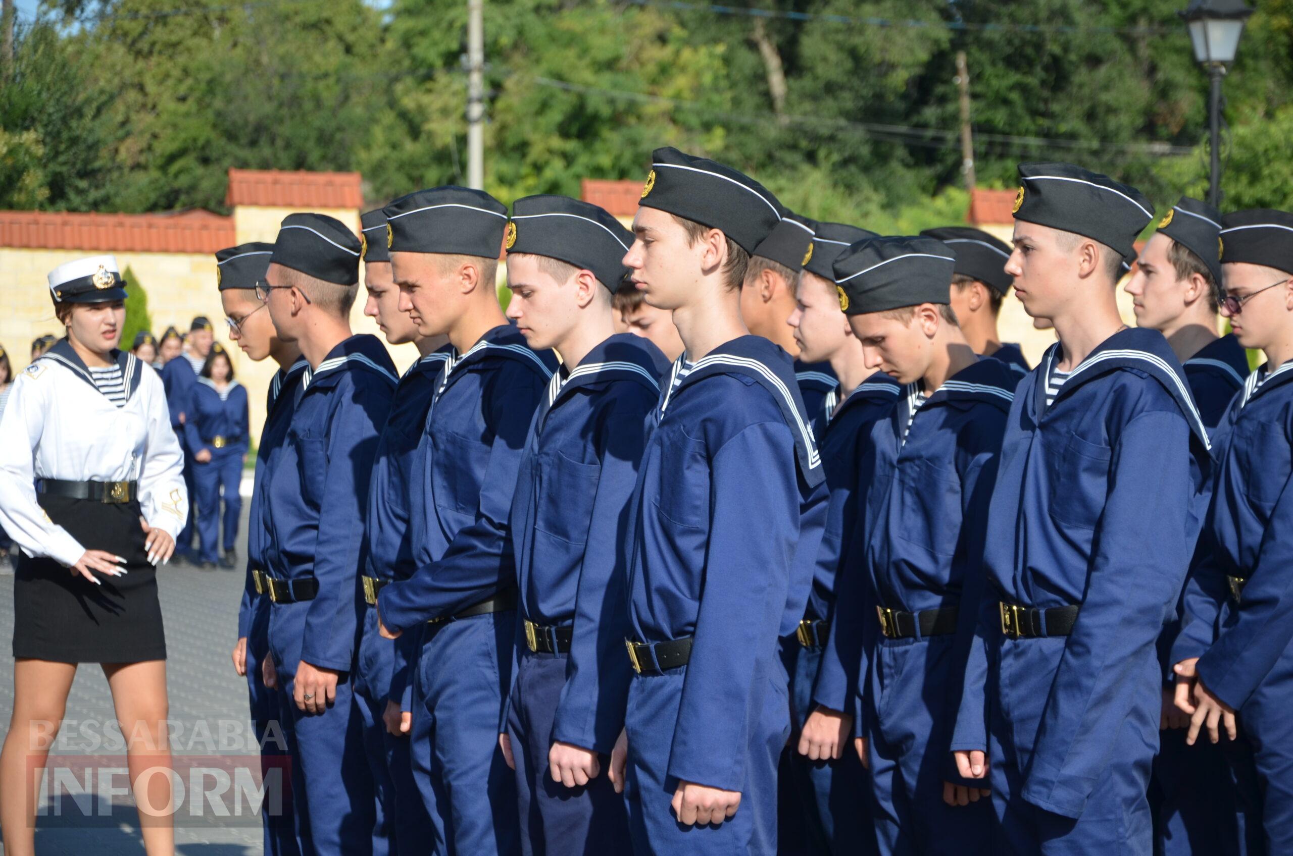 Шикування, стройова підготовка та шлюпочна практика: у курсантів Ізмаїльського ДФК НУ «ОМА» розпочався організаційний період