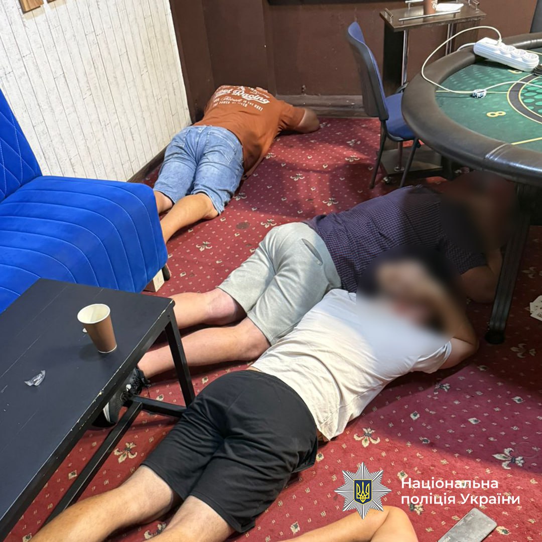 В Ізмаїлі затримали «смотрящого за містом» та трьох його підлеглих, які тримали нелегальне казино