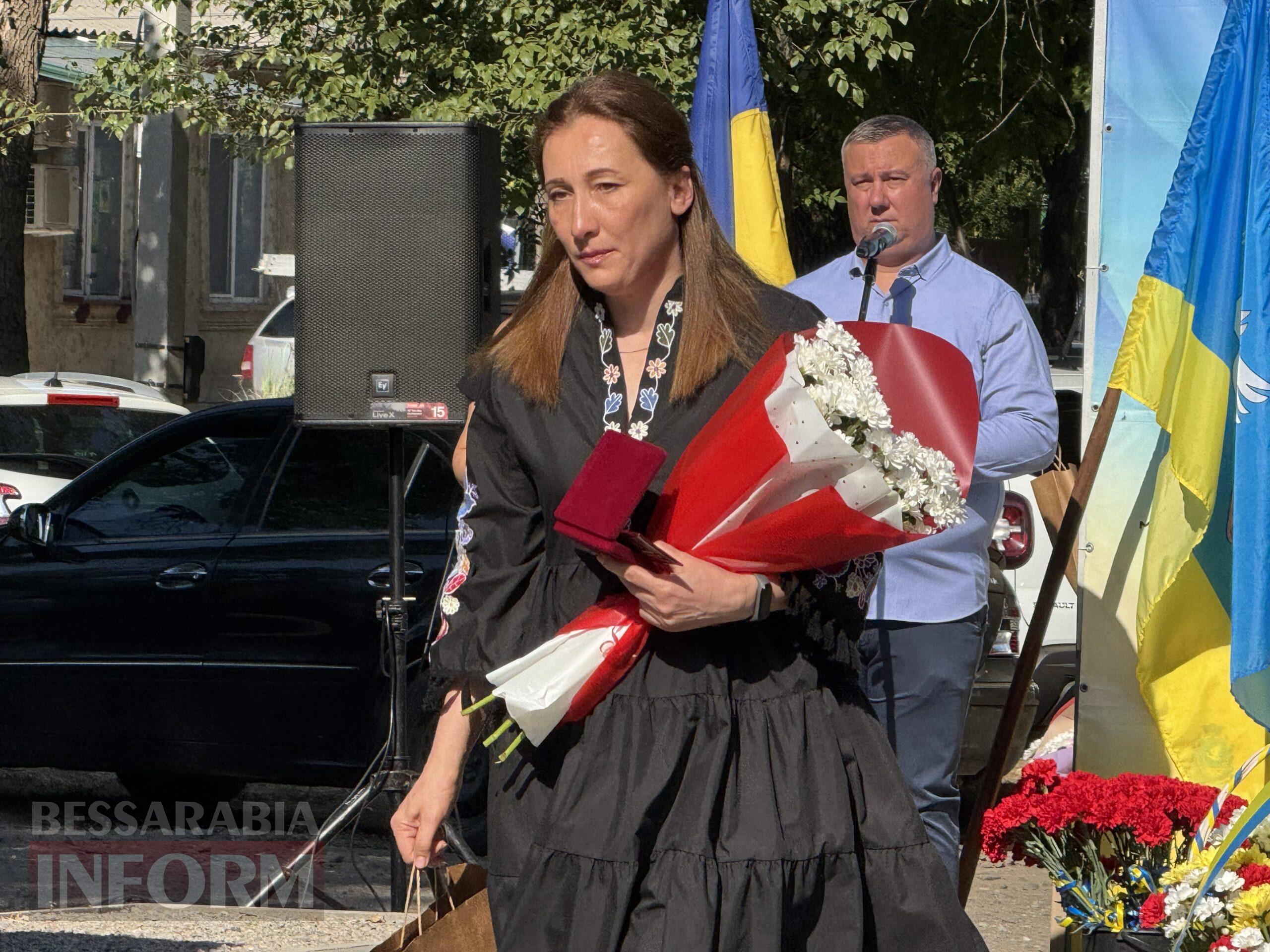 В Арцизі на Алеї Слави відкрили нові портрети та вручили почесні нагороди