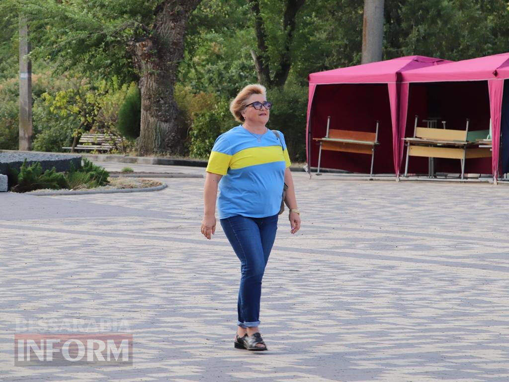 В Болграді вперше відзначили День Державного Прапора України ходою з 40-метровим синьо-жовтим стягом по вулицях міста