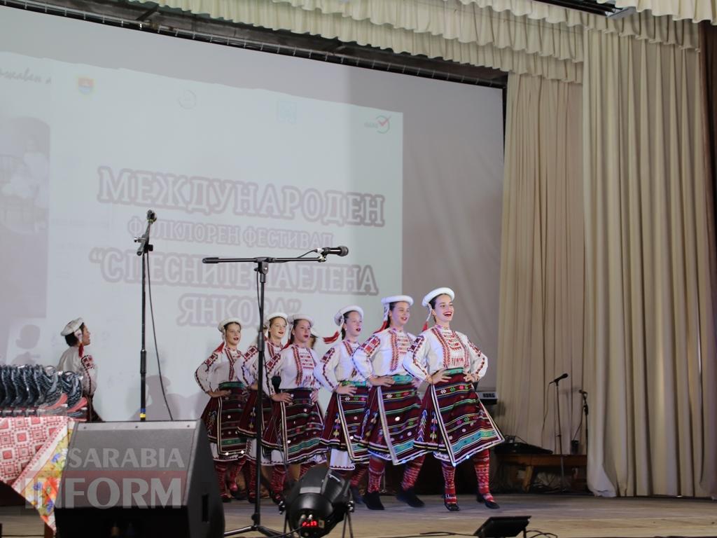 Фольклор об’єднав народи: у Болграді відбувся перший фестиваль «З піснями Олени Янкової»