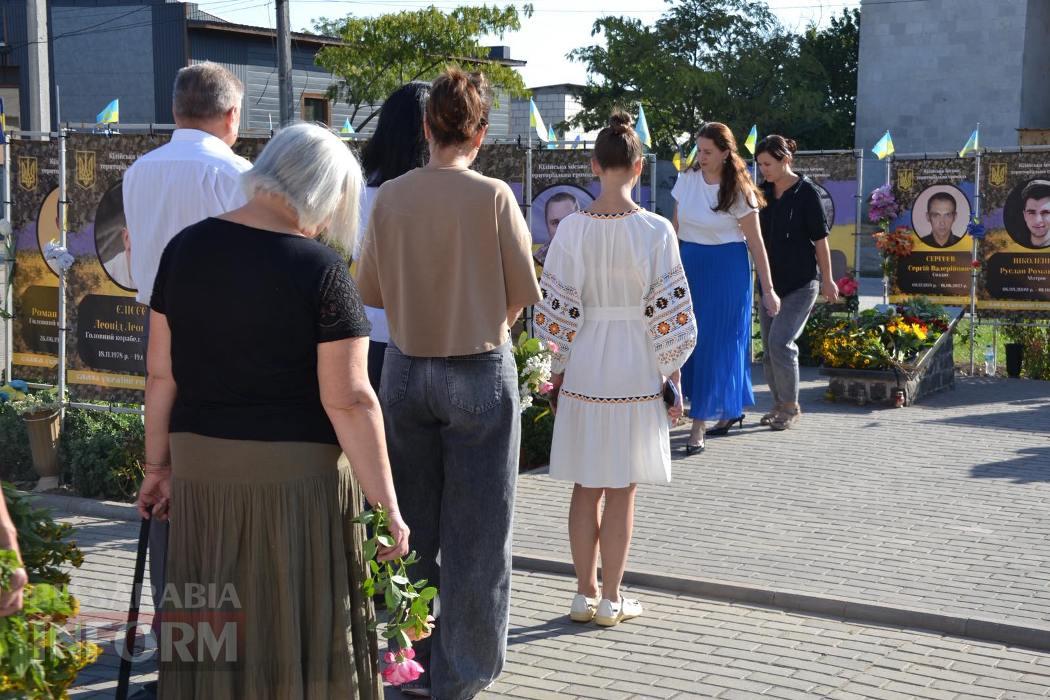У містах Бессарабії вшанували загиблих захисників України