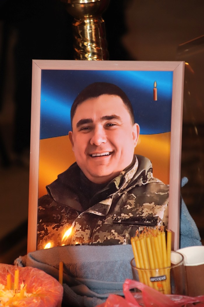 «Я кожній матері бажаю такого сина», - пам’яті загиблого на війні сина ексмера Болграда, офіцера-морпіха Олександра Калова
