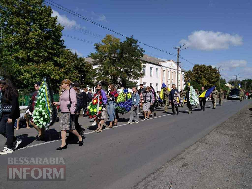 Кілійська громада попрощалася із загиблим майже два роки тому Михайлом Фоменком