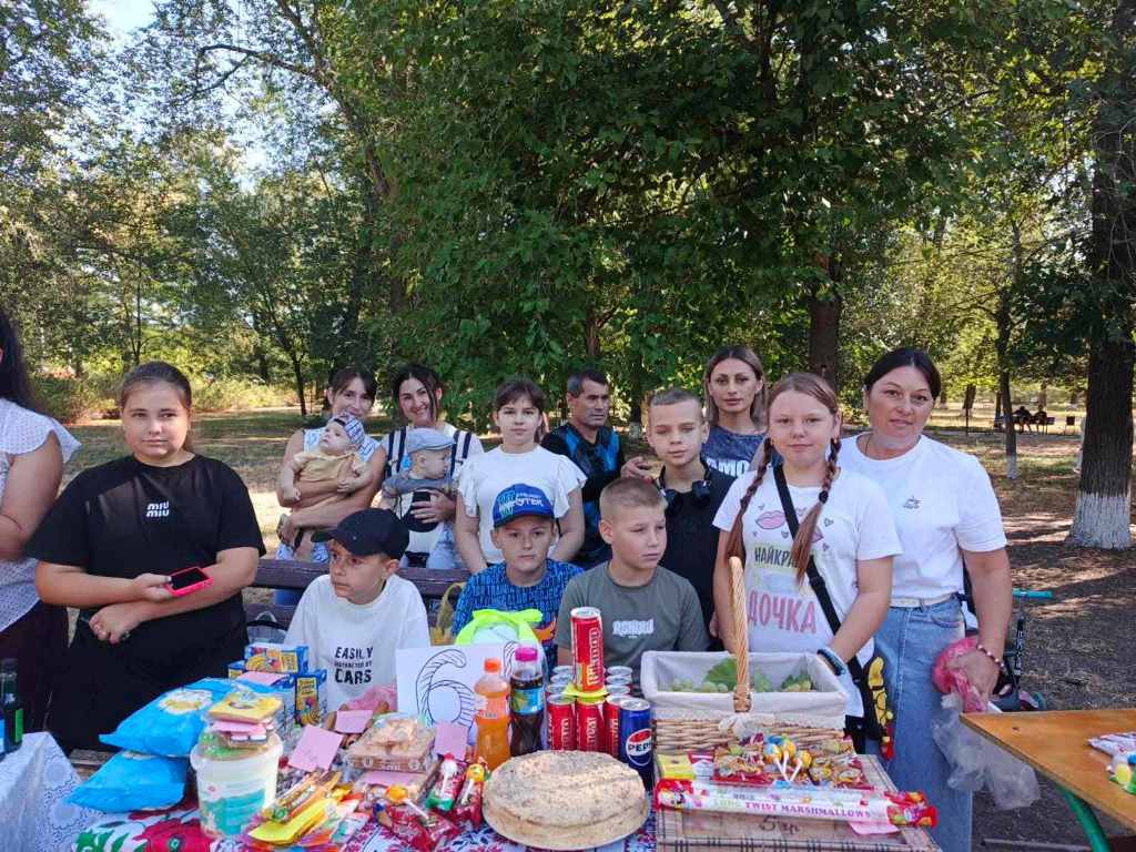 На благодійному ярмарку учні з Тарутинської громади зібрали понад 35 тисяч гривень на ЗСУ