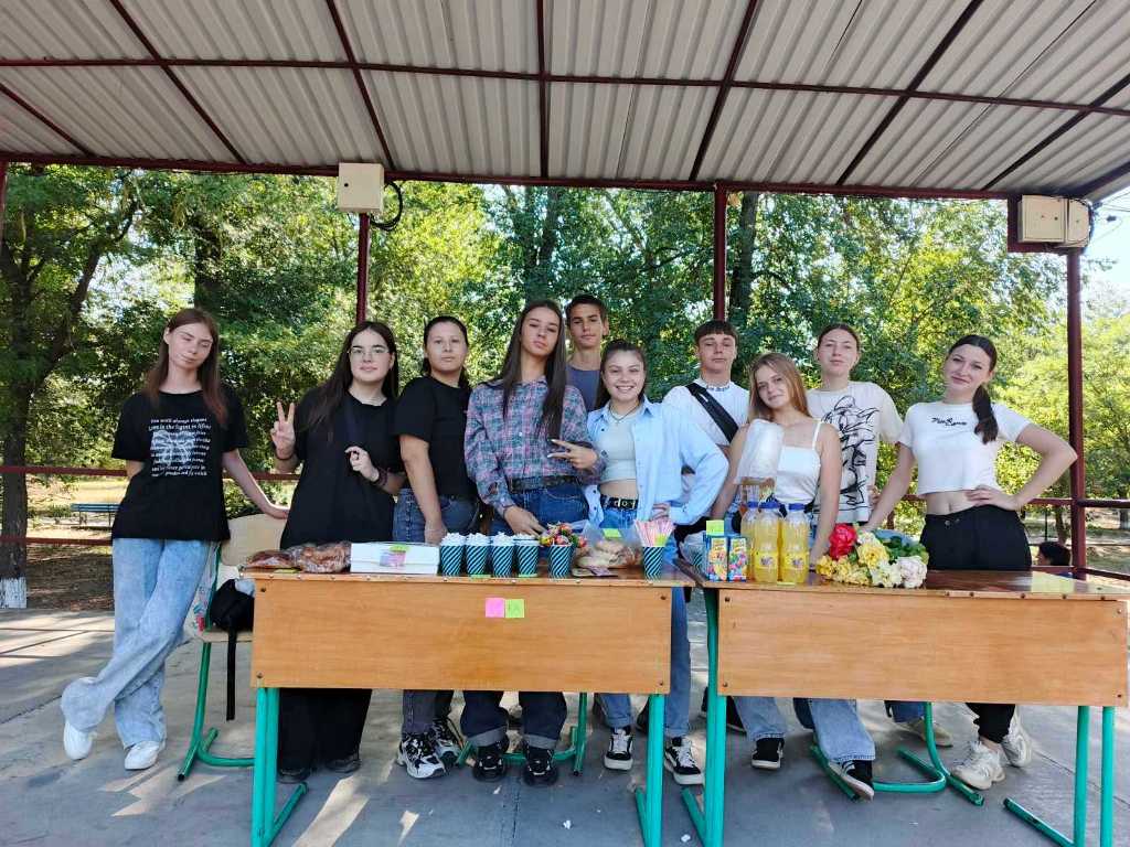 На благодійному ярмарку учні з Тарутинської громади зібрали понад 35 тисяч гривень на ЗСУ