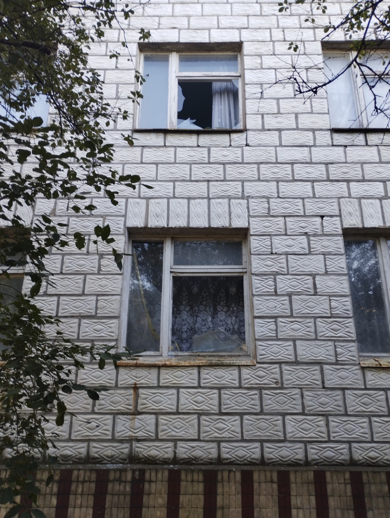 У місті Татарбунари через ракетну атаку постраждало училище: оголошено благодійний збір