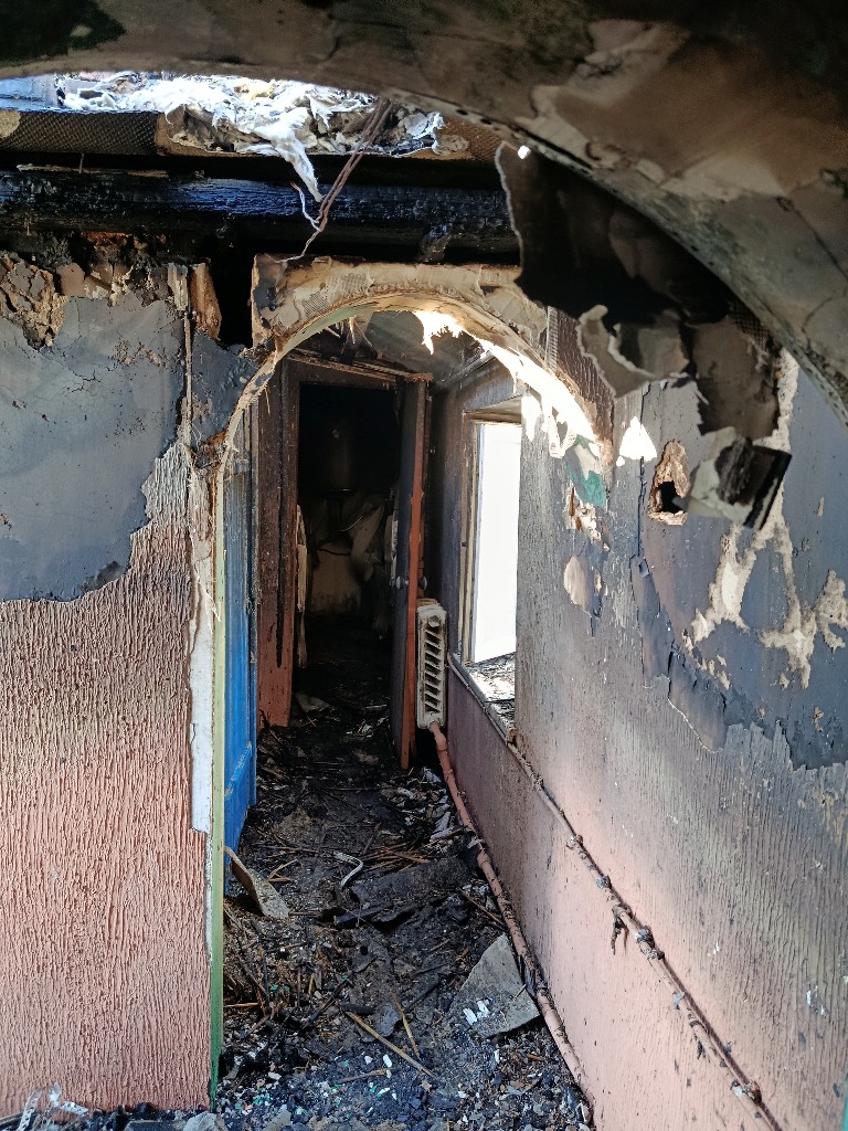 Залишилася цілою лише одна кімната: родина кілійців, чий будинок знищив вогонь, потребує допомоги