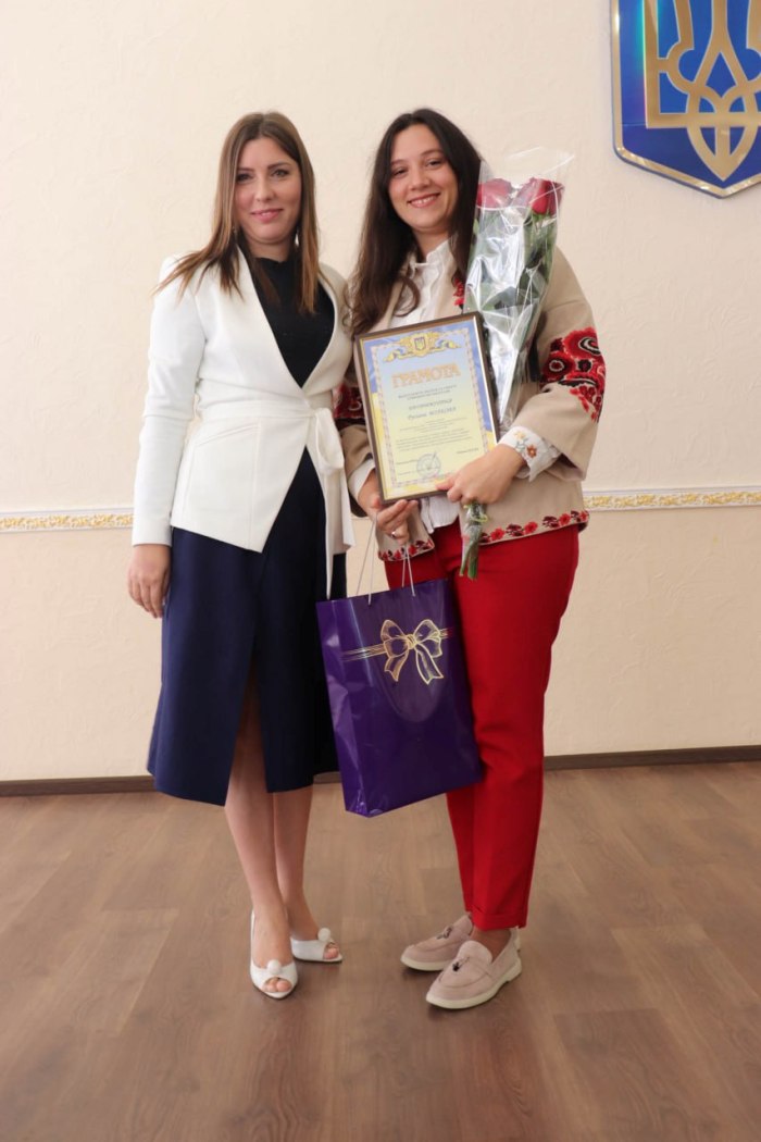 В Арцизі працівників освіти вітали з професійним святом