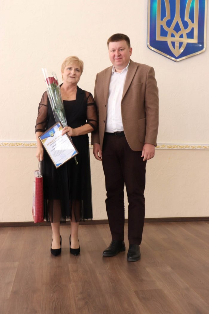 В Арцизі працівників освіти вітали з професійним святом