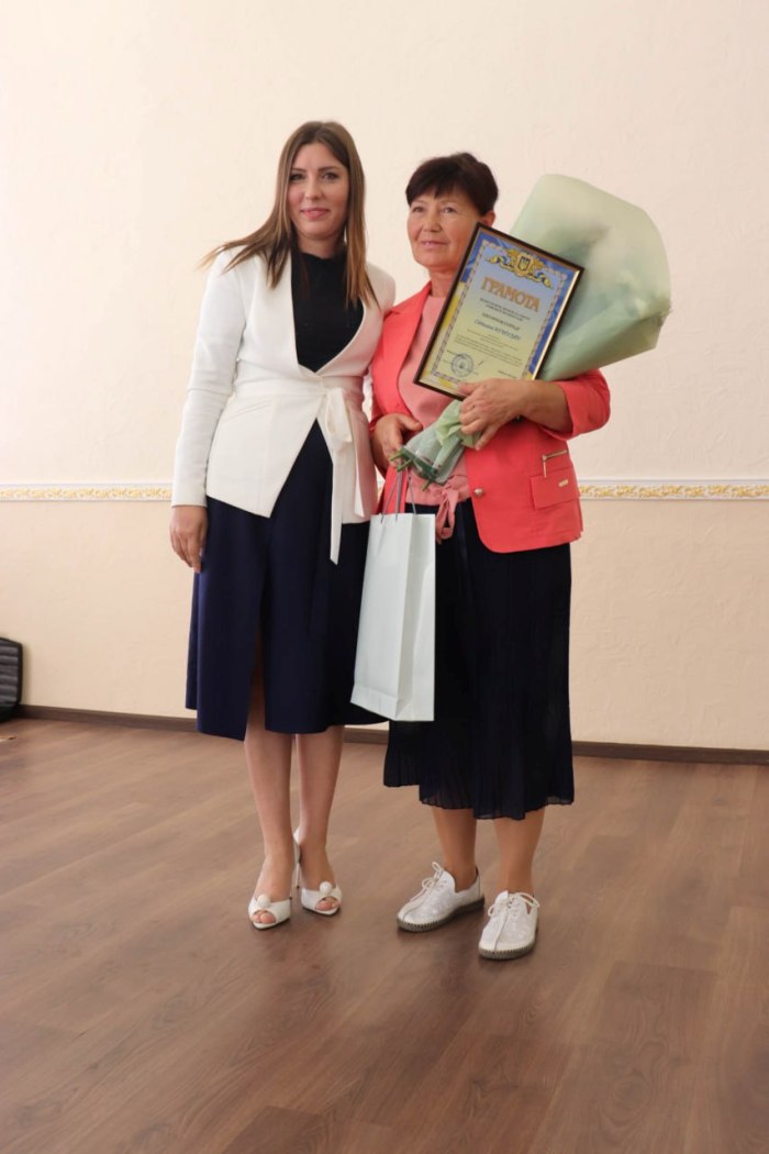 В Арцизі працівників освіти вітали з професійним святом