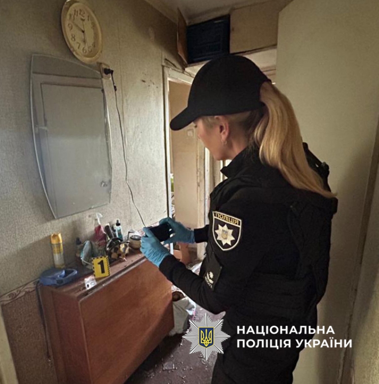 Внаслідок вибуху гранати у багатоповерхівці в Одесі загинув чоловік