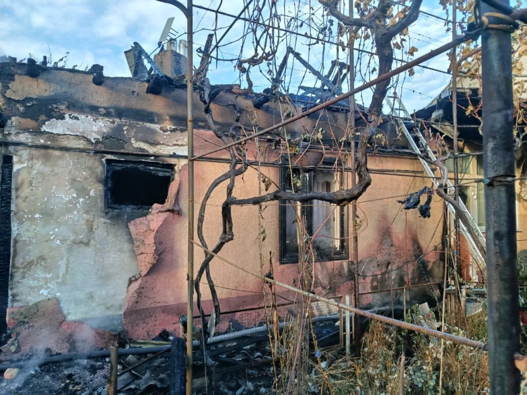 В Ізмаїлі спалахнула масштабна пожежа у приватному будинку: що відомо про наслідки