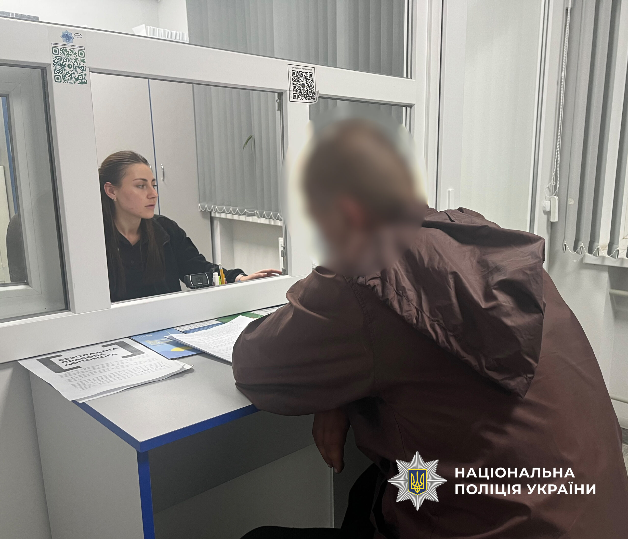 В Ізмаїлі чоловік, аби не платити за товар, погрожував продавчині розправою