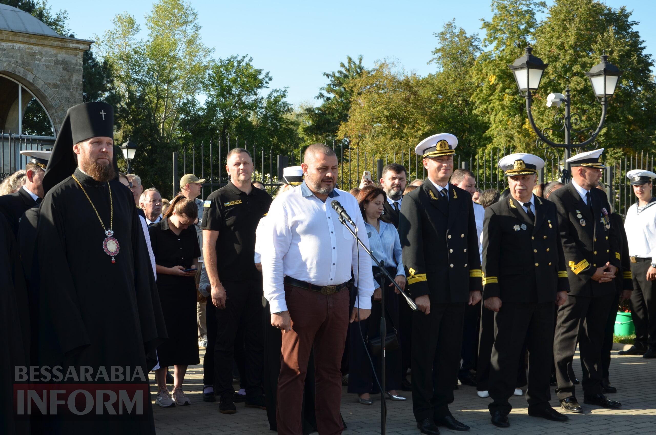 Першокурсники Ізмаїльського ДФК ДУ ОМА склали присягу та були посвячені у курсанти