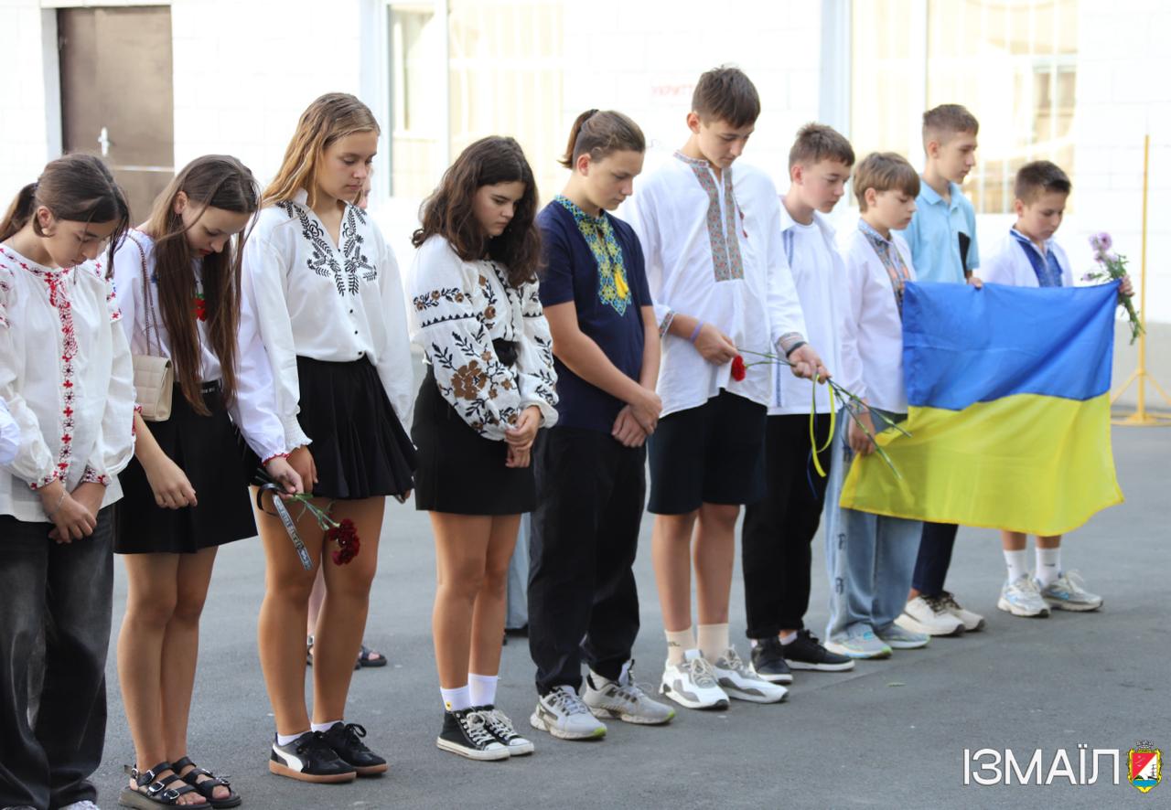 В Ізмаїлі відкрили меморіальну дошку на честь полеглого на Запоріжжі нацгвардійця