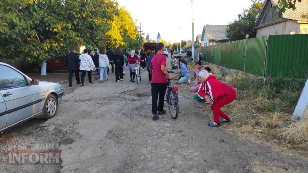 У Кілійській громаді попрощалися з військовим, чиє серце зупинилося на фронті