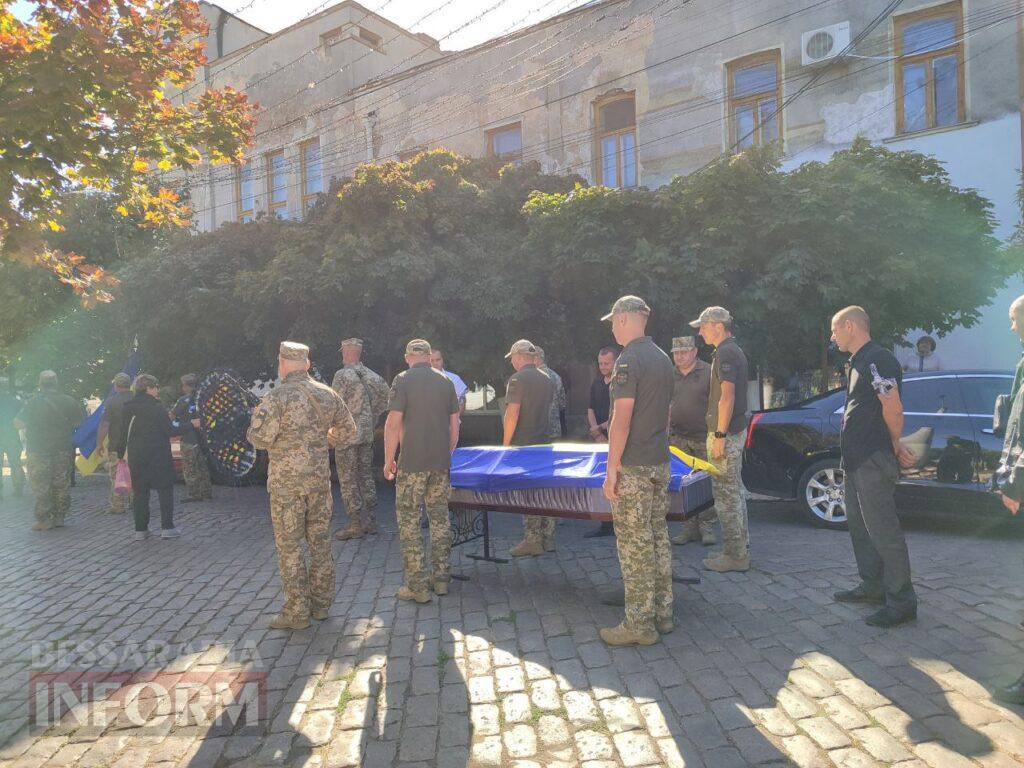 Йому навіки залишиться 28: у Білгороді-Дністровському провели в останній земний шлях старшого солдата Ігоря Кривенка