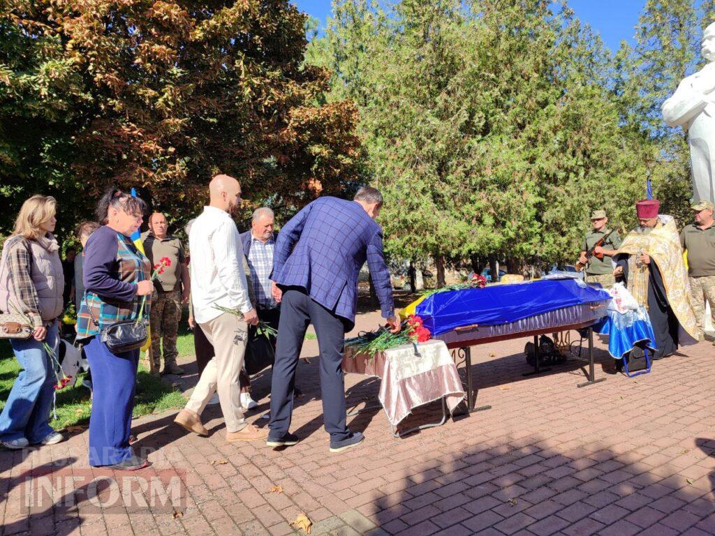 Йому навіки залишиться 28: у Білгороді-Дністровському провели в останній земний шлях старшого солдата Ігоря Кривенка