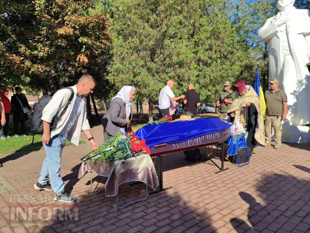Йому навіки залишиться 28: у Білгороді-Дністровському провели в останній земний шлях старшого солдата Ігоря Кривенка