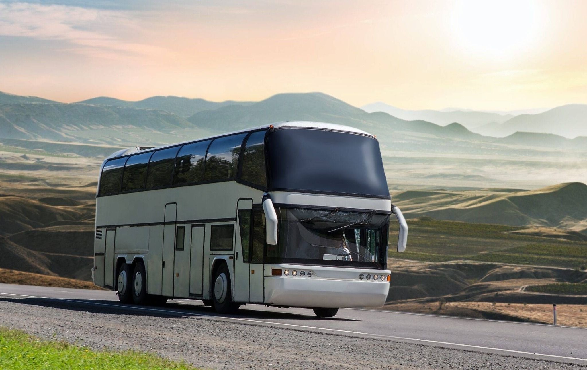 Пасажирські перевезення від STATUS TRAVEL – комфорт і безпека на кожному маршруті