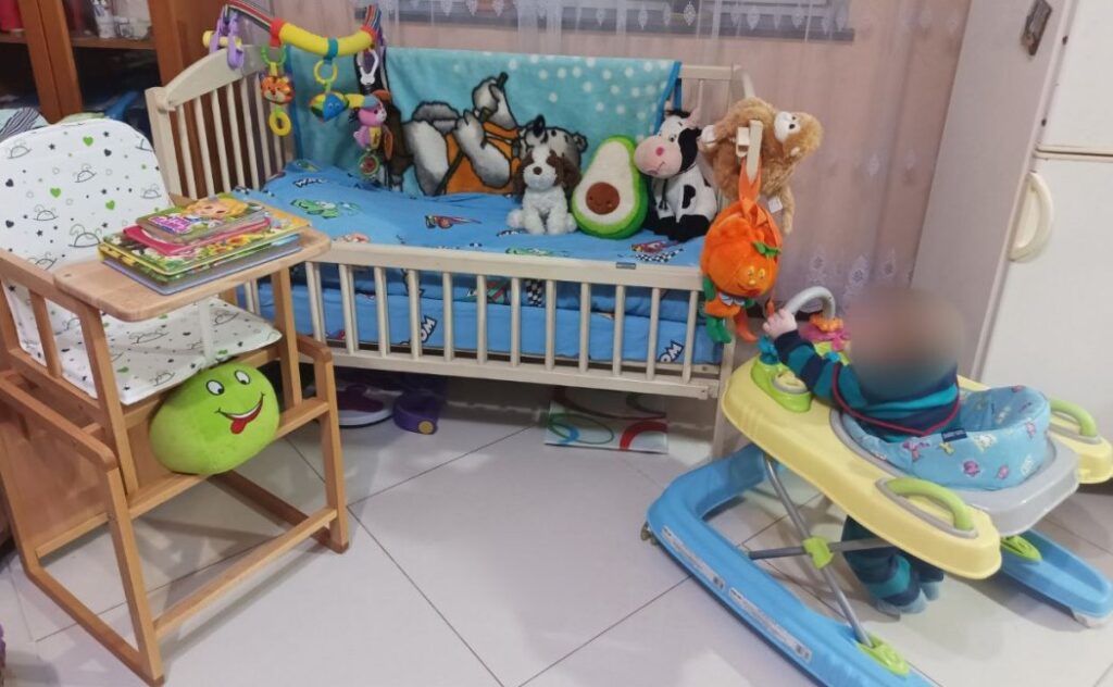 Куди потрапляють діти, коли батьки не можуть про них подбати: історія єдиної патронатної родини Аккерна