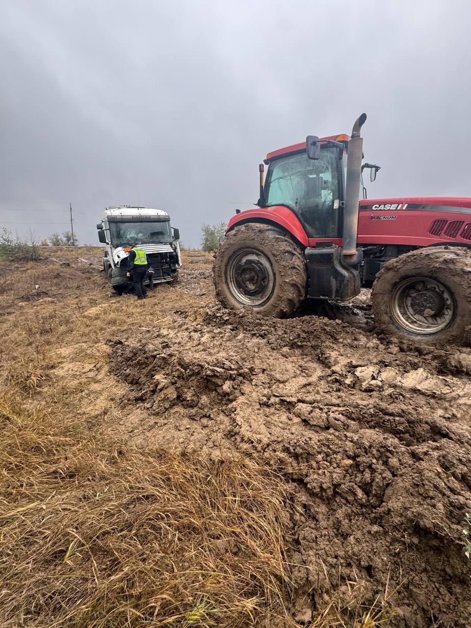Ізмаїльські поліцейські надавали допомогу водіям на дорозі під час погіршення погодних умов