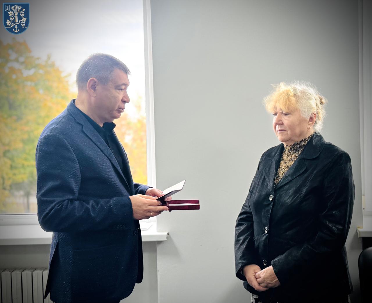 У Білгороді-Дністровському вручили орден «За мужність» ІІІ ступеню (посмертно) рідним загиблого захисника Катаранчука Валерія