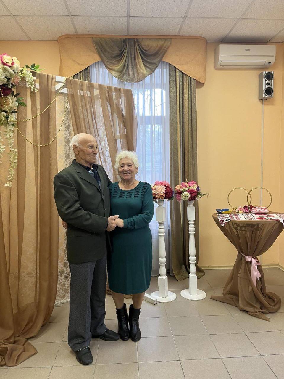Кохання знаходить в будь-якому віці: в Арцизькій громаді побралися переселенці похилого віку