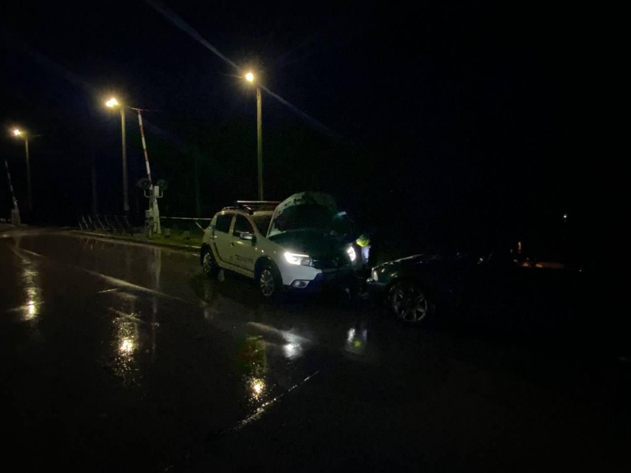 Ізмаїльські поліцейські надавали допомогу водіям на дорозі під час погіршення погодних умов