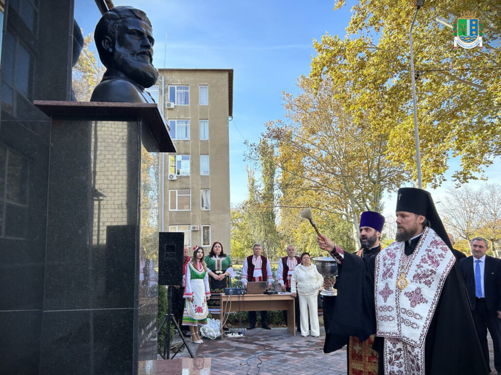 В Ізмаїлі відкрили відновлений пам’ятник видатному болгарському поету Христо Ботеву
