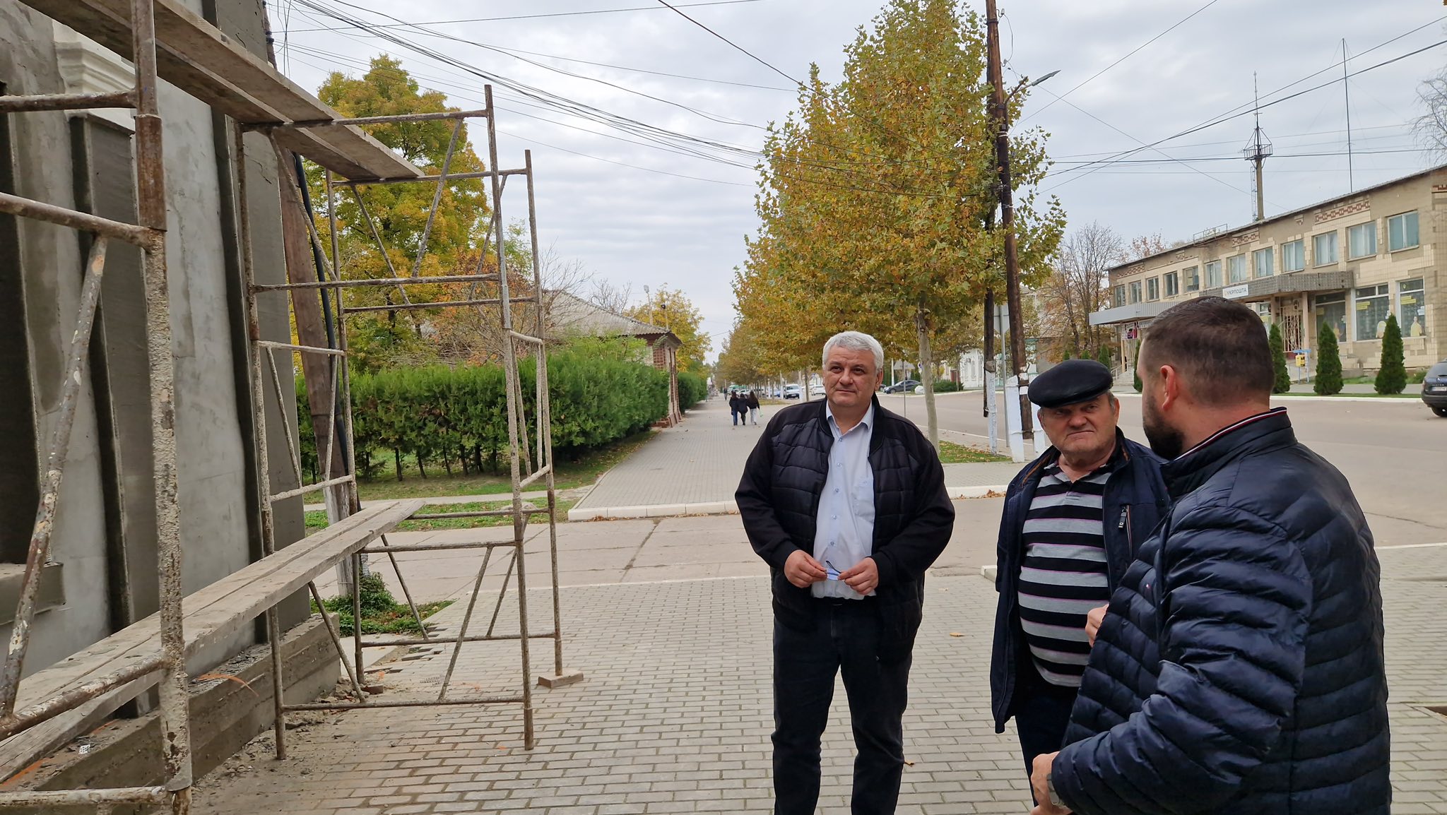 У Кілії тривають ремонтні роботи з відновлення фасаду дитячого садочка