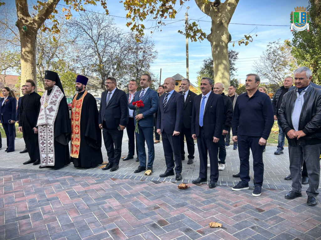 В Ізмаїлі відкрили відновлений пам’ятник видатному болгарському поету Христо Ботеву