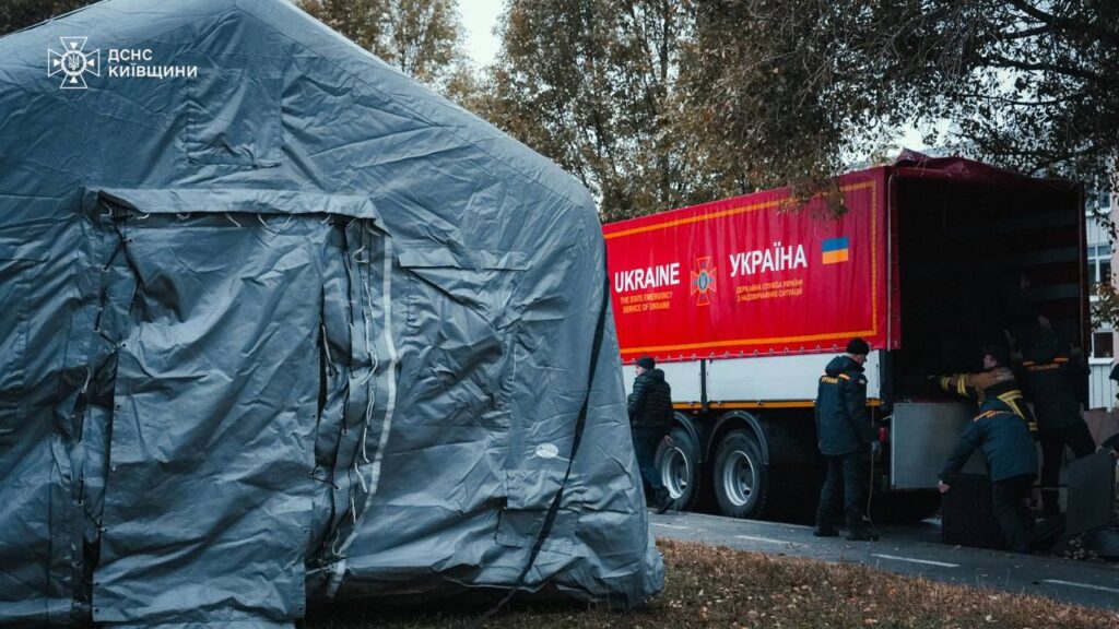 В Одесі після завершили пошукові роботи натиску стихії. Врятовано понад 380 людей, загиблих - десятеро