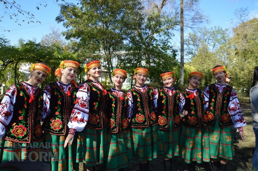 «Об'єднані однією метою»: Аккерман підтримав донатами українських захисників на благодійному ярмарку у центрі міста