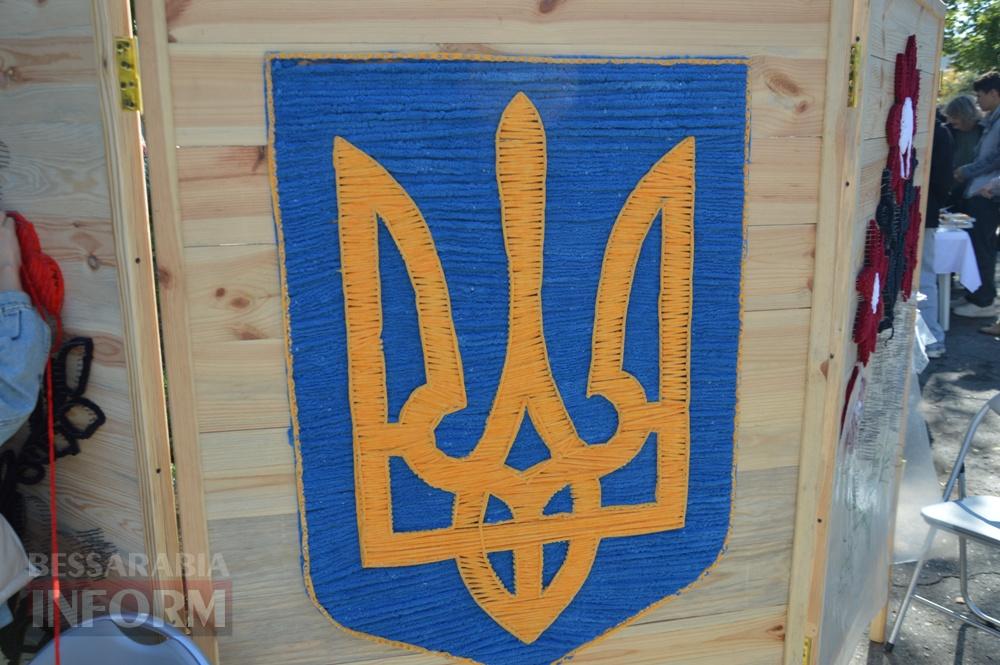 «Об'єднані однією метою»: Аккерман підтримав донатами українських захисників на благодійному ярмарку у центрі міста