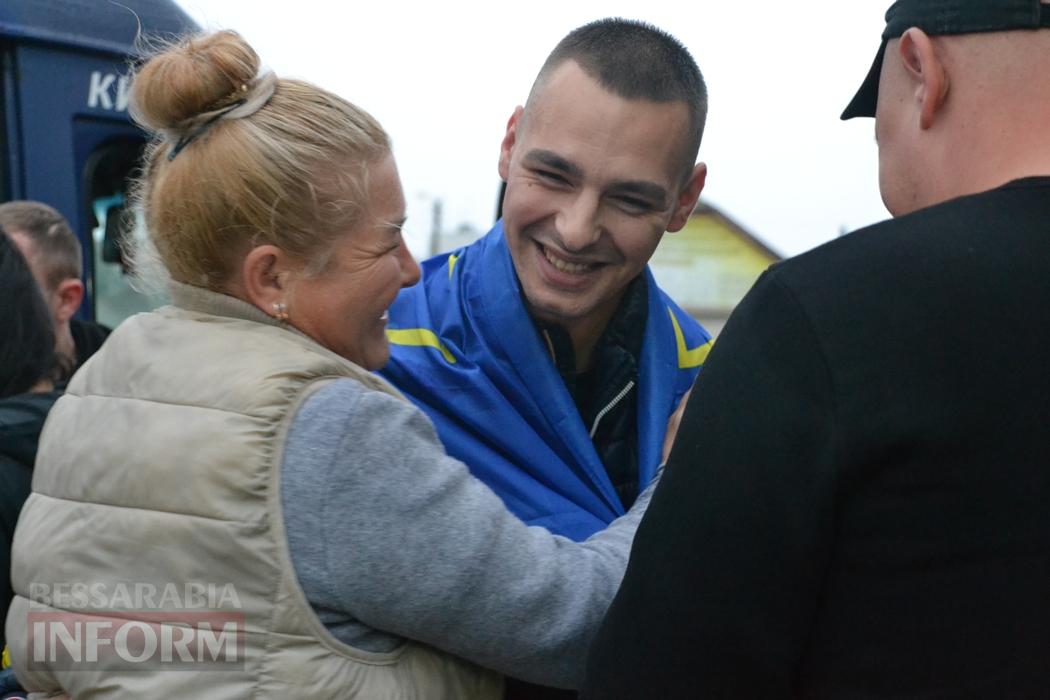 Кілія зустріла Андрія Назарова, який пережив майже рік полону та повернувся додому