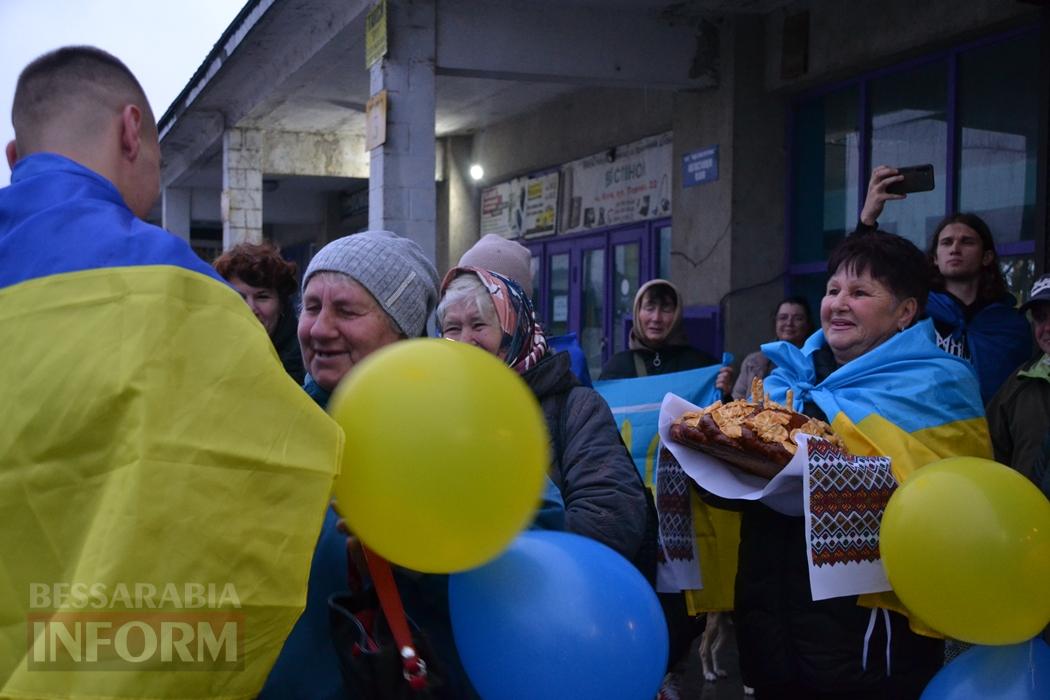 Кілія зустріла Андрія Назарова, який пережив майже рік полону та повернувся додому