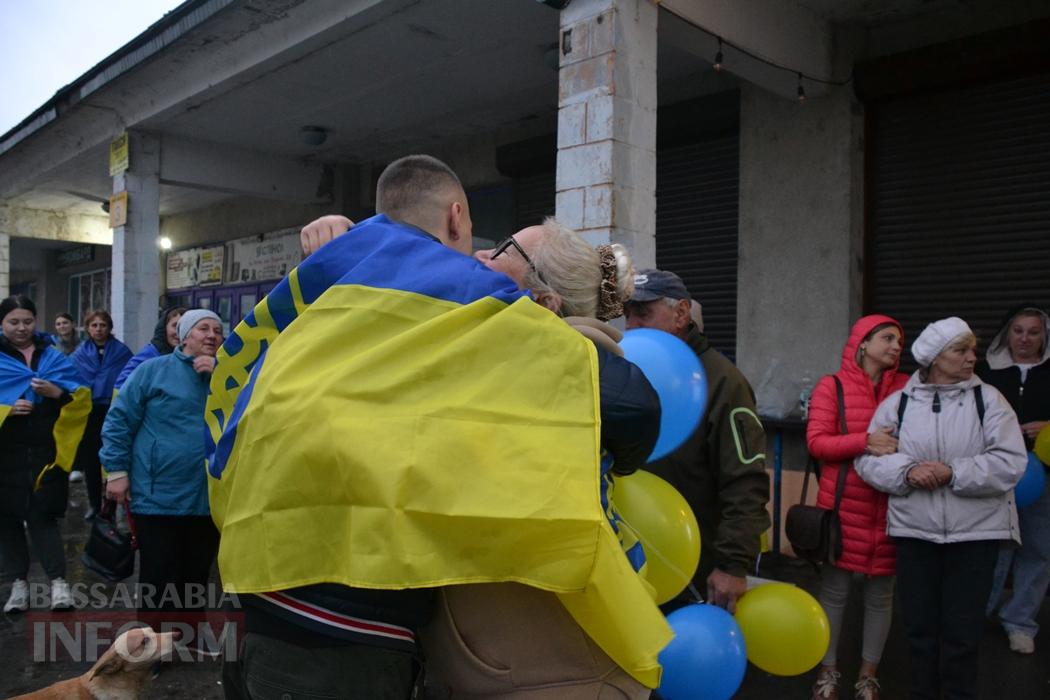 Кілія зустріла Андрія Назарова, який пережив майже рік полону та повернувся додому