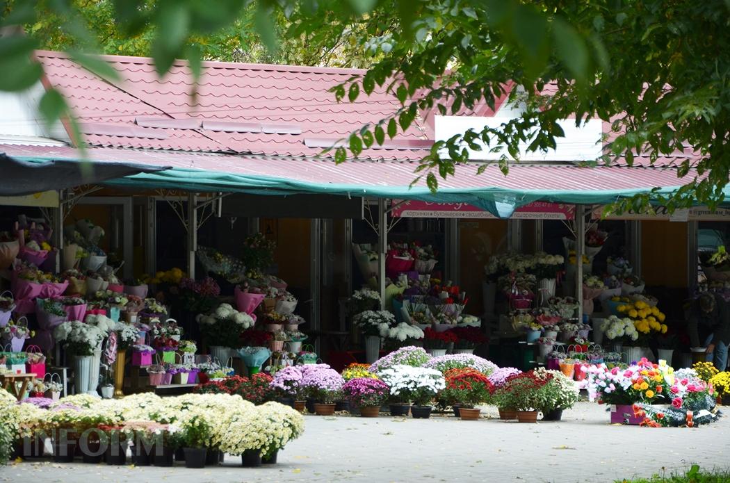 Попри вибухову ніч, Ізмаїл продовжує жити своїм ритмом: фотопрогулянка Столицею Придунав'я