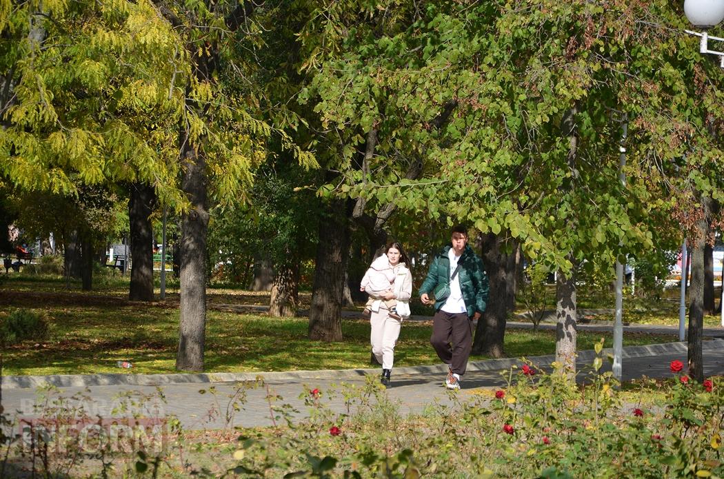Попри вибухову ніч, Ізмаїл продовжує жити своїм ритмом: фотопрогулянка Столицею Придунав'я