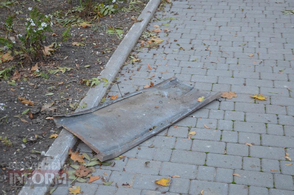 Пошкоджено РВА, приватні будинки та готель: про ситуацію зі світлом та стан постраждалої після атаки шахедів на Аккерман
